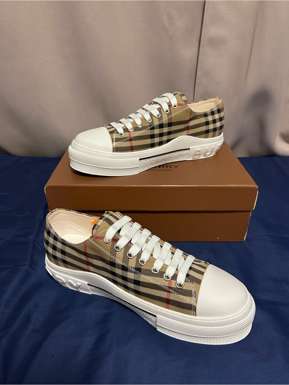 Burberry Vintage Check Canvas Low-Top Sneakers in Beige and White